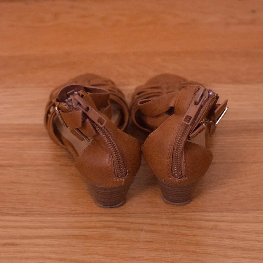Girls SODA Cognac Kitten Heel Leather Upper Gladiator Wedge Sandals - Size 12 M